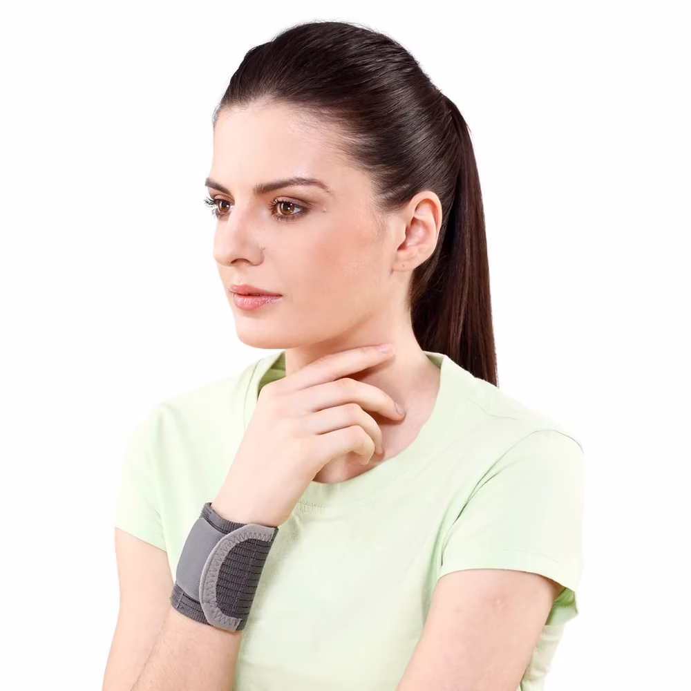 Tynor Wrist Brace With Double Lock  E05